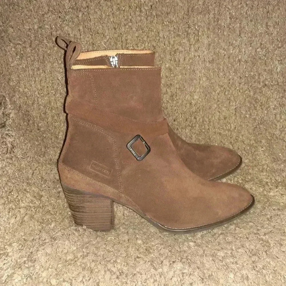 HUNTER-Refined Brown Suede-Side Zip Booties-Criss Cross Buckle-Sz 10-Excellent - Picture 4 of 6